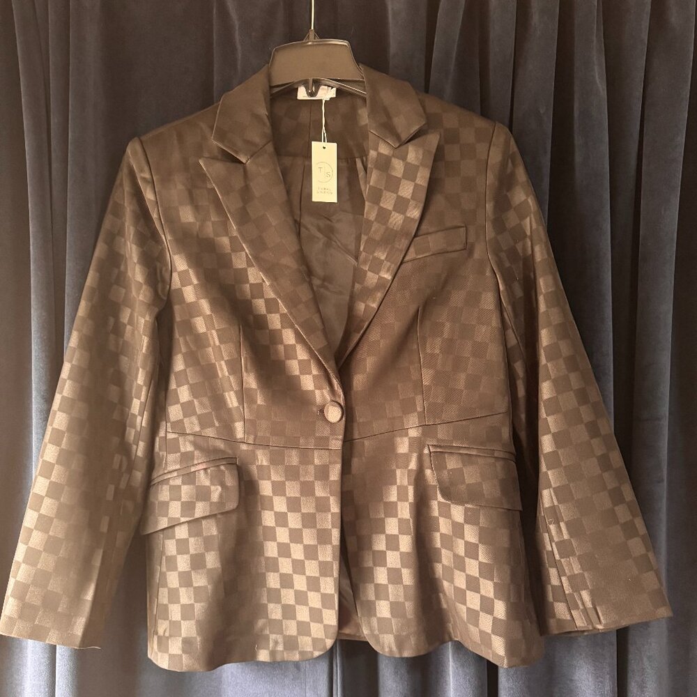 Sharp Checkered Embossed Black Blazer - Large